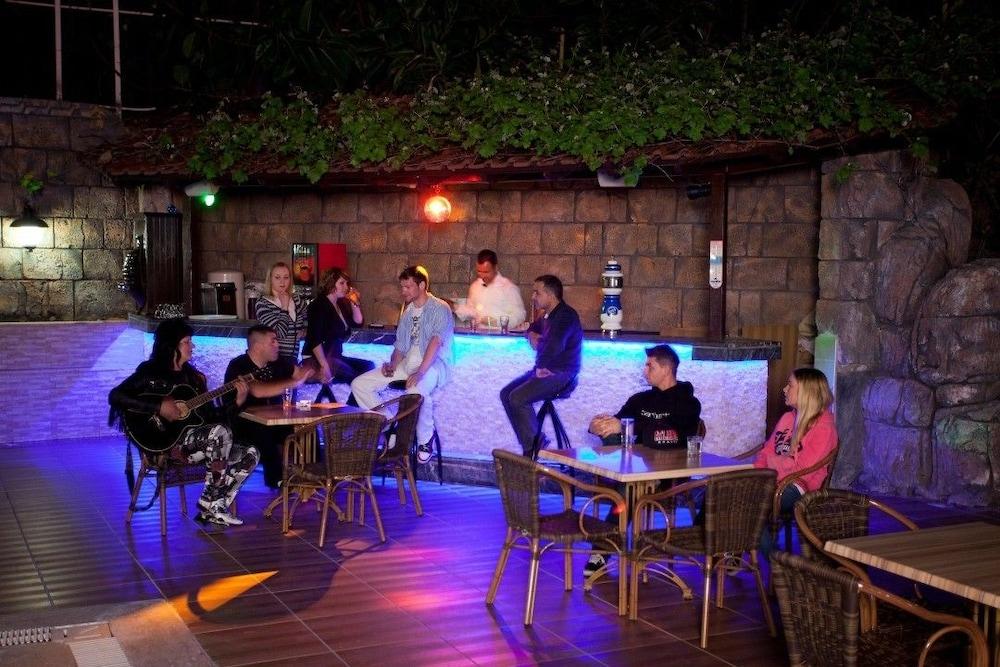 Diamore Hotel Alanya Exterior photo